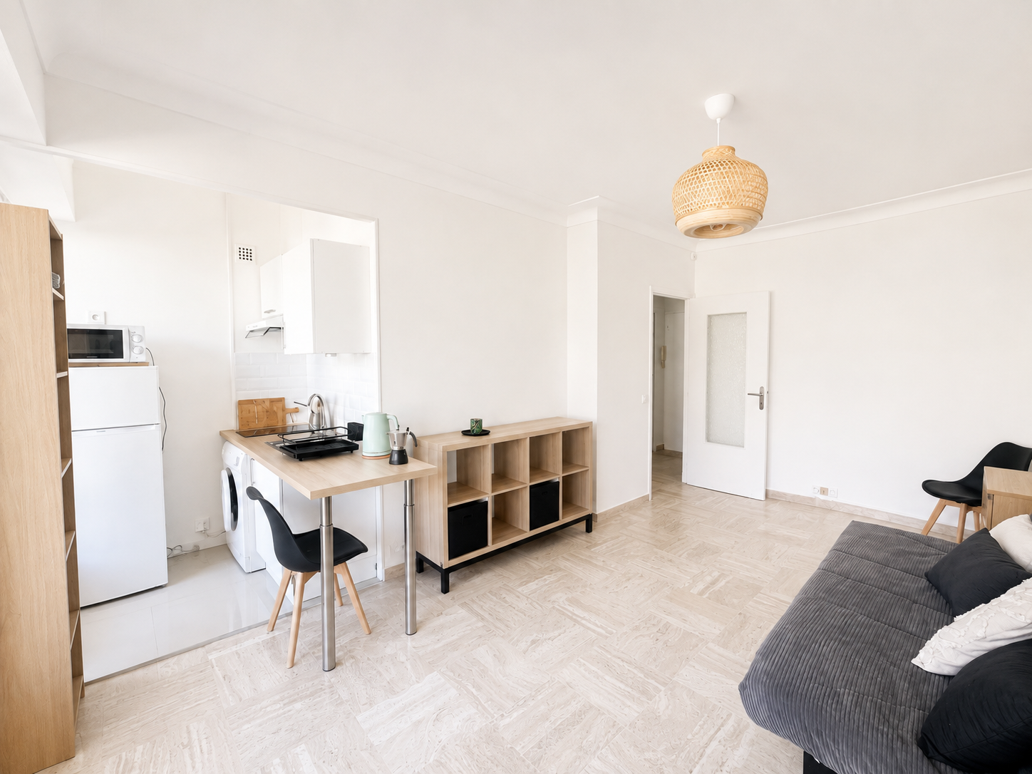 NICE   Libération   Studio meublé avec terrasse de 8 m2